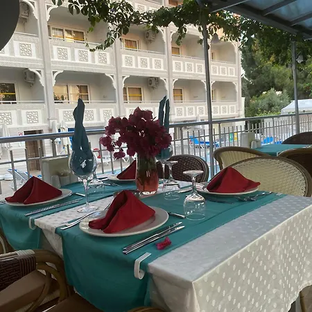 Otel Miami 3*