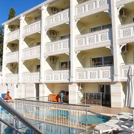 Miami Otel 3*